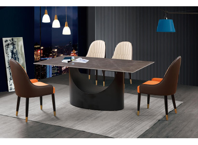 Klassiek luxueus eetkamermeubilair eetkamerset eetkamerstoel tafel groep.