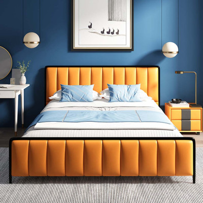 Klassiek bed Tweepersoonsbed Bed 2x Nachtkastjes Houten design Nieuw Bedden 3-delig set.