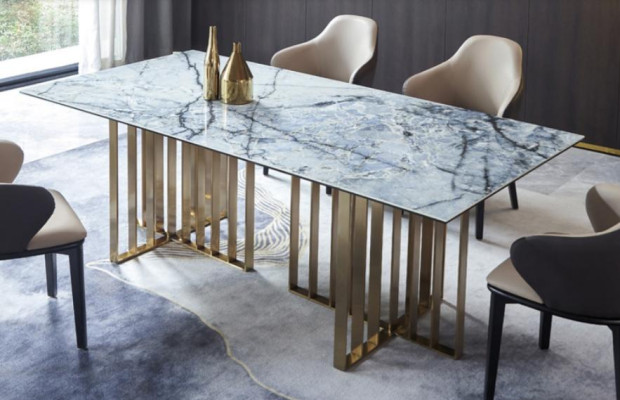 Ontwerp tafel roestvrij staal kantoor vergaderzaal eetkamer woonkamer marmer kleur meubels.