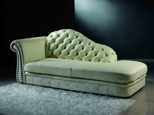Chaiselounge Chesterfield Bed Chaise Sofa Lounge Zit- Ligstoel 230cm.