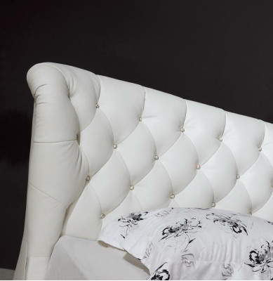 Boxspringbed Designer gestoffeerd bed Beddenhotel Chesterfield hotelbed