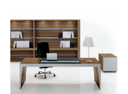 Italiaans kantoormeubel bureau Italiaans meubilair computermateriaal tafels