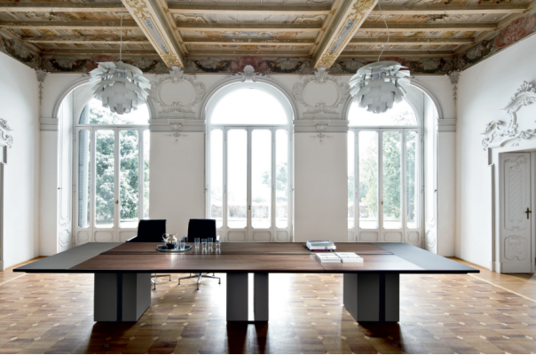 Advocaat houten ontwerp kantoor meubilair vergadertafels conferentietafel modern