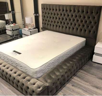 Chesterfield bed slaapkamer bedden textiel 180x200cm fluweel groot hotelbed nieuw