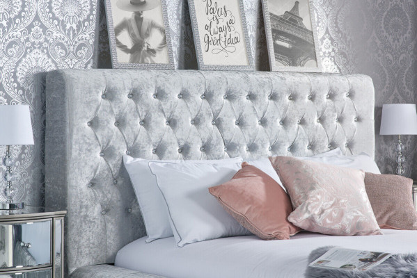 Grijs Chesterfield bed met hoog hoofdeinde Designer Tweepersoonsbed