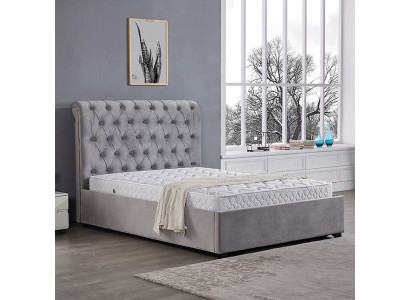 Royale grijze slaapkamer bed gestoffeerde bedden Chesterfield design textiel