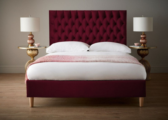 Rood Chesterfield bed gestoffeerd tweepersoonsbed bedden Groot XXL ontwerper luxe bed
