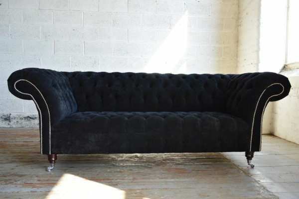 Zwarte Chesterfield 3-zits luxe woonkamerbank.