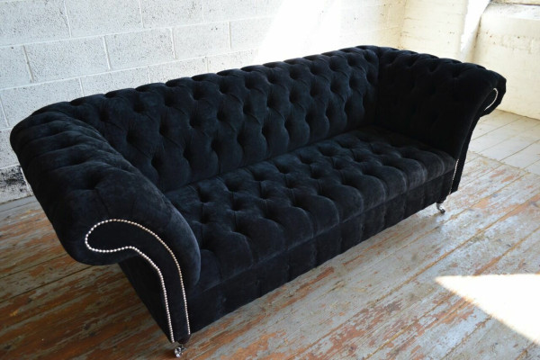 Zwarte Chesterfield 3-zits luxe woonkamerbank.