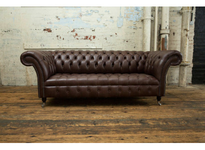 Bruine Chesterfield bank Luxe bank Designer bankstellen