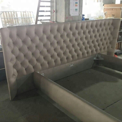 XXL Groot wandpaneel bed Chesterfield hotel luxe design bedden 200x200cm nieuw  XXL Groot wandpaneel bed Chesterfield hotel luxe design bedden 200x200cm nieuw