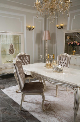 Klassieke eettafel 4x stoelen eetkamergroep tafel tafels zitgroep 5-delig.
