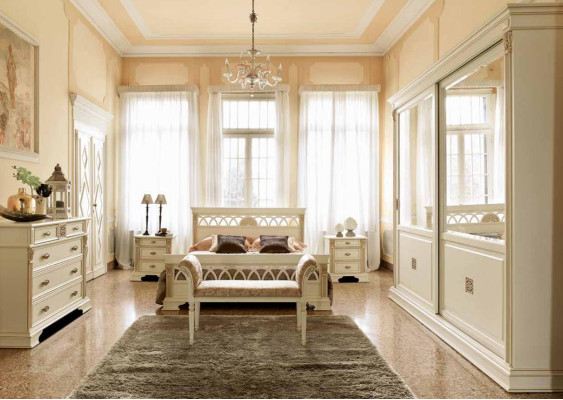 Bed + 2x bedside table 3-piece bedroom set solid wood designer luxury bedroom baroque