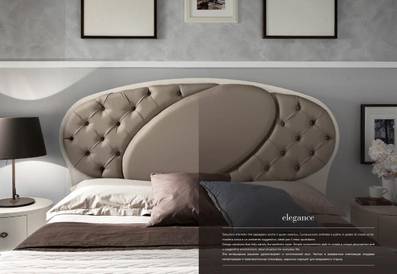 Garnituur Set 7-delig Slaapkamer Bed Nachtkastje Commode Spiegel Kledingkast