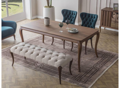 Chesterfield eetkamerbank en 4x gestoffeerde eetkamerstoelen eettafel.