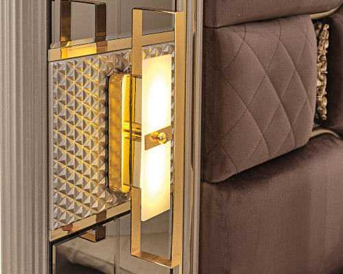 Bruin-beige slaapkamer set kledingkast, gestoffeerd bed, nachtkastjes