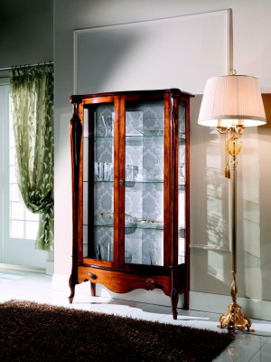 Luxe Italiaanse meubels Klassieke meubels Hout Bruine Vitrine Chique vitrinekast