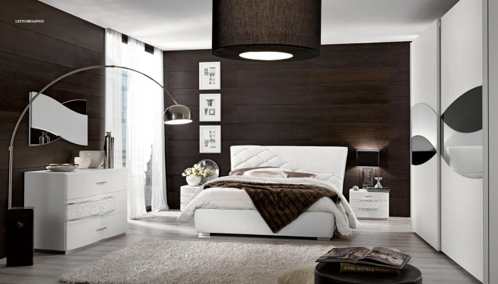 Kast kledingkast met zweefdeuren slaapkamer houten kast hout spiegel