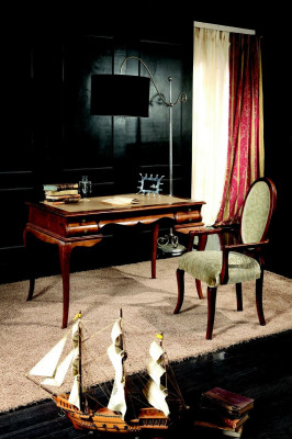 Houten meubels Luxe Italiaans klassiek bureaukantoormeubelstijl.