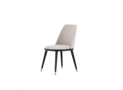 Ontwerper Mega comfortabele beige eetkamerstoel in moderne stijl.