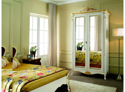 Klassieke meubels Spiegel Kast Houten kast Kasten Dressoirs Ladenkasten Italië