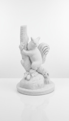 Tuindecoratie fretten terras steen beelden figuur standbeeld sculptuur