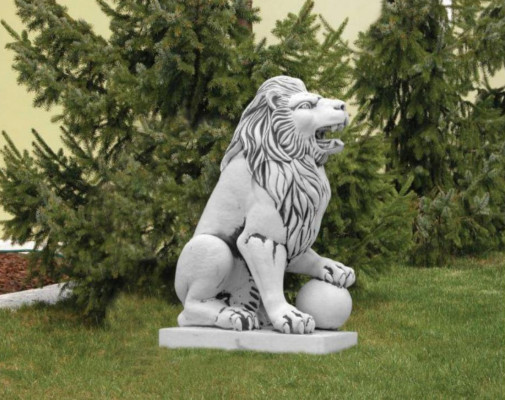 Edele Ridder Leeuw Figuur Standbeeld Sculptuur Figuren Beelden Tuin