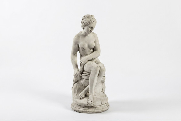 Dames figuur standbeeld beelden standbeelden sculptuur sculpturen tuin