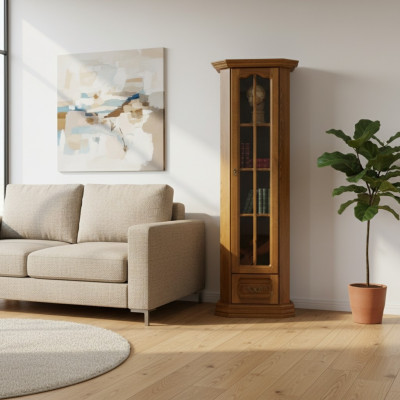 Landhuis hoge kast vitrinekast houten glazen vitrinekasten