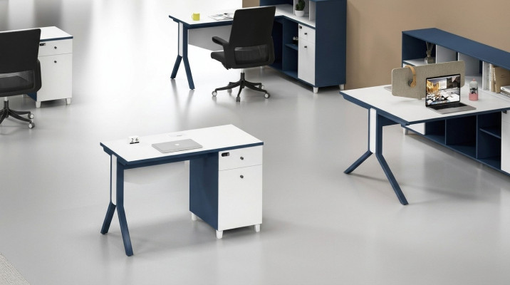 Chef bureau luxe kantoorinrichting tafel kantoor praktijk tafels