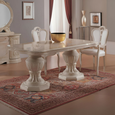 Luxe ovale eettafel: Exclusieve designmeubels van Italiaans hout.