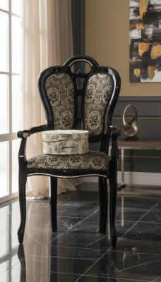 Houten stoel eetkamerstoel ontwerper textiel Koninklijke stoelen fauteuils Italië meubels