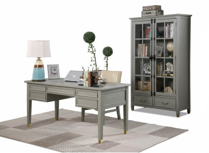 Kantoorset inrichting landelijk bureau stoel archiefkast plank tafel 3-delig.