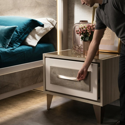 Nacht Tisch Konsole Beistell Schlaf Design Zimmer Tische Konsolen arredoclassic  Nacht Tafel Console Bijzettafel Slaapkamer Ontwerp Kamer Tafels Consoles arredoclassic