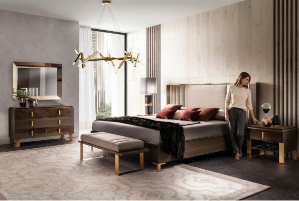 Slaapkamer Set 5-delig. Ontwerp Moderne Luxe Meubels Nieuw Bed Nachtkastje Commode