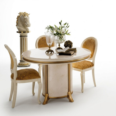 Ronde eettafel Ontwerper eettafel Design tafel Houten eettafel Woonkamertafel rond