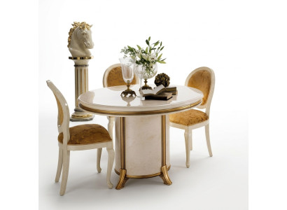 Ronde eettafel Ontwerper eettafel Design tafel Houten eettafel Woonkamertafel rond