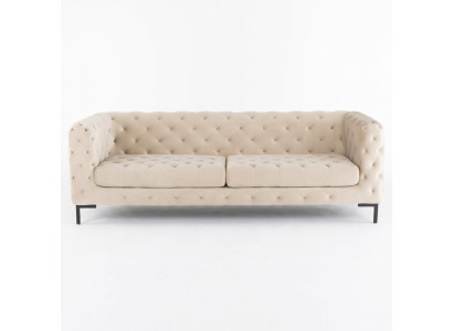 Beige Designer Chesterfield driezits luxueuze woonkamerbank.