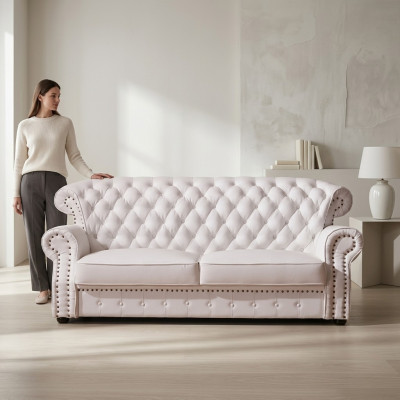 Witte Chesterfield-driepersoonsbank met hoge rugleuning, echt handgemaakt lederen bankstel.