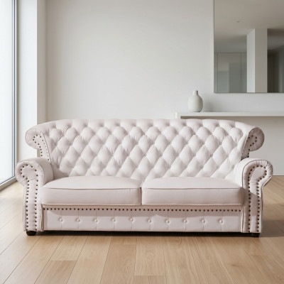 Witte Chesterfield-driepersoonsbank met hoge rugleuning, echt handgemaakt lederen bankstel.