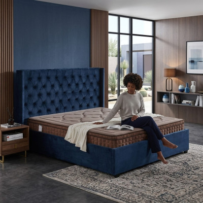 Koninklijk blauwe slaapkamer bed gestoffeerde tweepersoonsbedden Chesterfield ontwerp