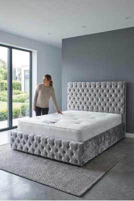 Klassieke Engelse stijl bed Dubbele stof Chesterfield bedden 160x200cm Nieuw.