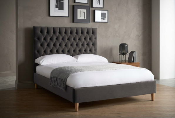 Bed Chesterfield gestoffeerd bed Luxe Tweepersoons Slaapkamer Designbedden Bedden