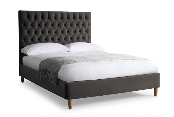 Bed Chesterfield gestoffeerd bed Luxe Tweepersoons Slaapkamer Designbedden Bedden