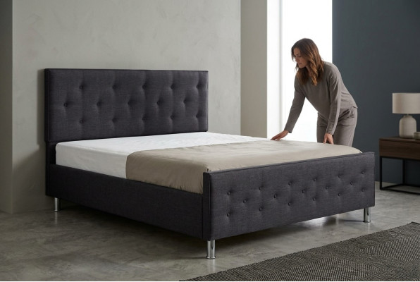 Chesterfield Bed Gestoffeerd Bed Tweepersoonsbedden Grote XXL Designer Luxe Bed Nieuw