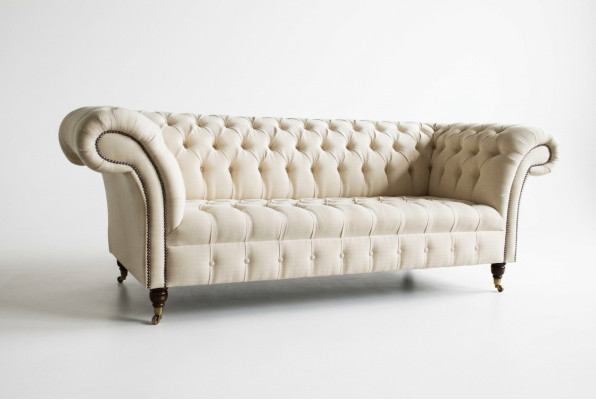 Moderne beige Chesterfield bankstel voor 3 personen voor in de woonkamer
