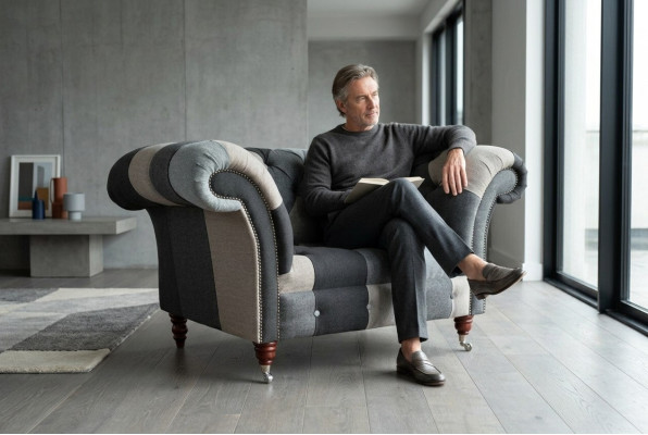 Grijze-blauwe Chesterfield fauteuil, luxe eenzitter designmeubel