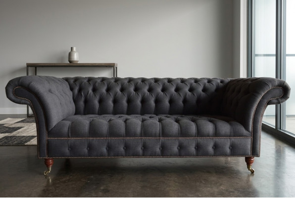 Grijze Chesterfield driezits luxe woonkamerbank met drie zitplaatsen