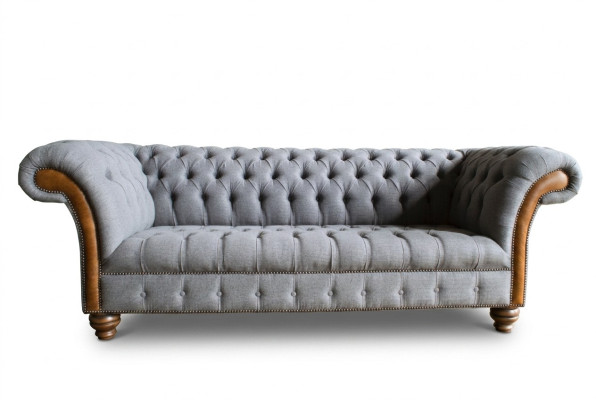 Edel grijs Chesterfield driezits luxe woonkamer 3-zitsbank.