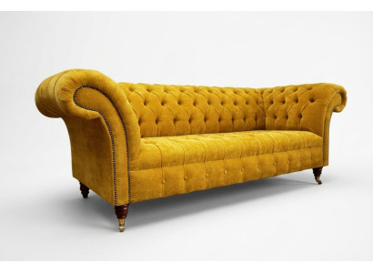 Ontwerper gele Chesterfield 3-zits luxe bankstel met drie zitplaatsen.